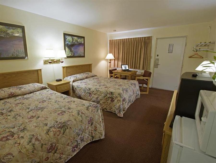 Executive Inn Fort Wayne Exteriör bild